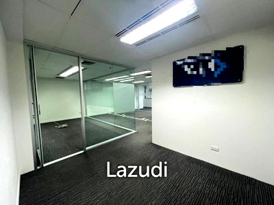 Office for rent Surawong Road : Modern Office Space in Chartered Square Silom