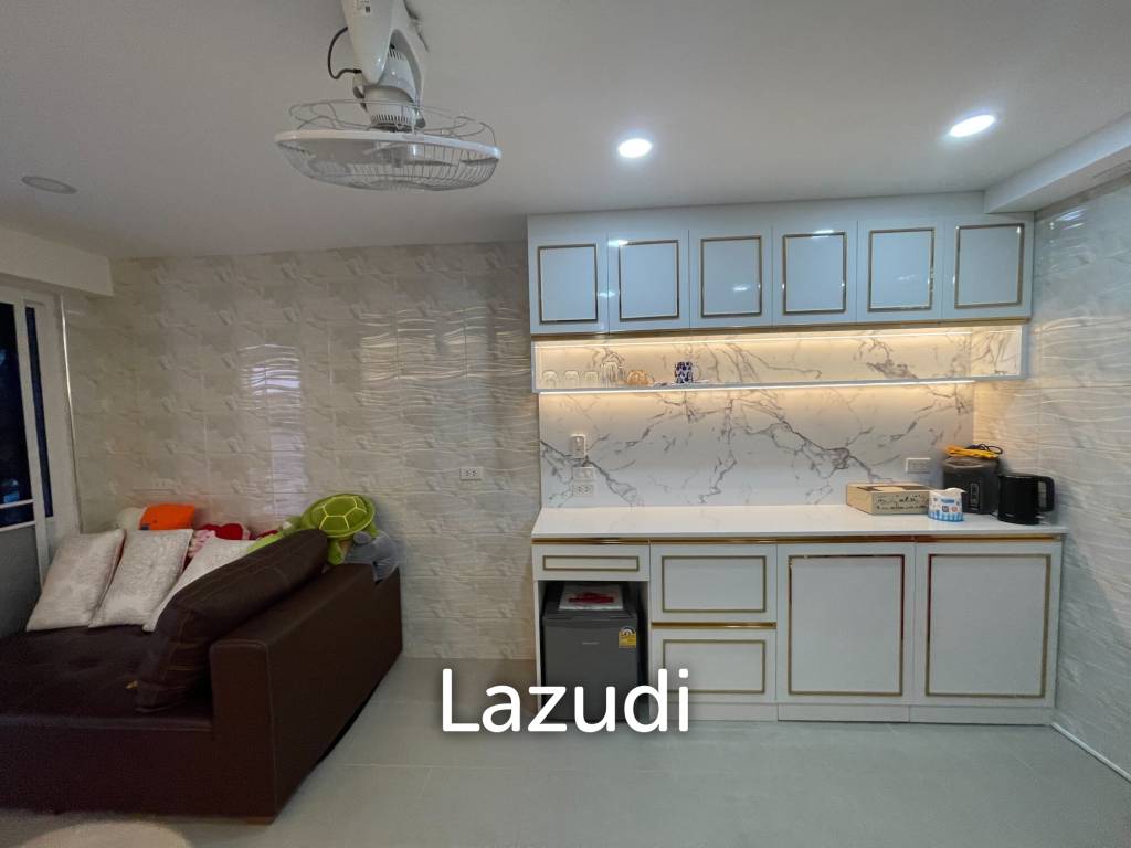 picture Commercial Townhouse for rent in Bang Rak Bangkok - 3/13