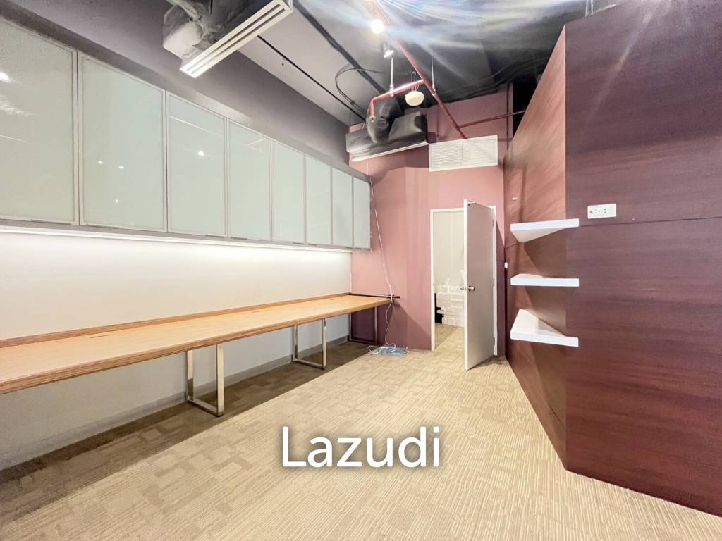 picture Luxury Office Space for rent in Wattana - 11/14
