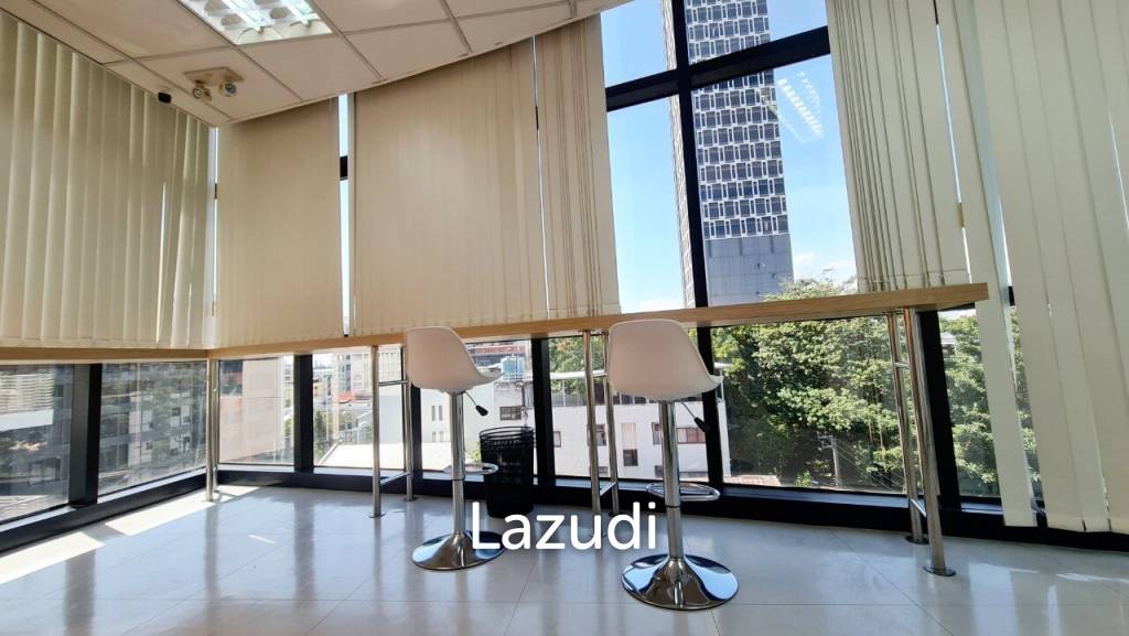 picture Premium Luxury Office Space for rent in Phrakhanong - 10/14