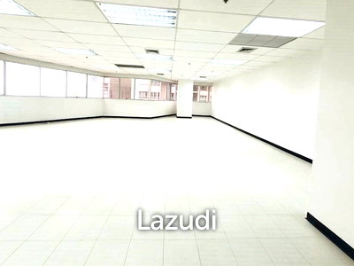 Office for rent Phahonyothin Road : 168 SQ.M Office for rent Vibhavadi Rangsit
