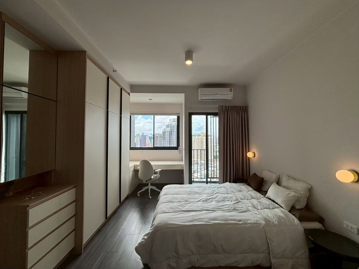 รูป For Sale: Ideo Sukhumvit-Rama 4 Brand new with nice decor unit - รูปที่ 3/13