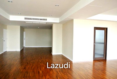 Condos for rent BTS Ekkamai : 4 Bed 4 Bath 362 SQ.M La Cascade Condo