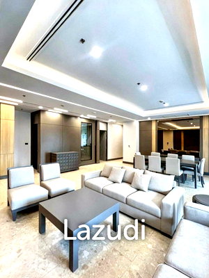 คอนโดให้เช่า : 3 Beds 3 Baths 230 SQ.M Royal Residence Park