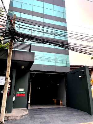 เช่าอาคารพาณิชย์ ม.ศรีนครินทรวิโรฒ วิทยาเขตประสานมิตร : HR3481ให้เช่าอาคาร 5 ชั้น ใจกลางทองหล่อ 23 พื้นที่ใช้สอยกว่า 900 ตร.ม. พร้อมลิฟต์ส่วนตัวและที่จอดรถ