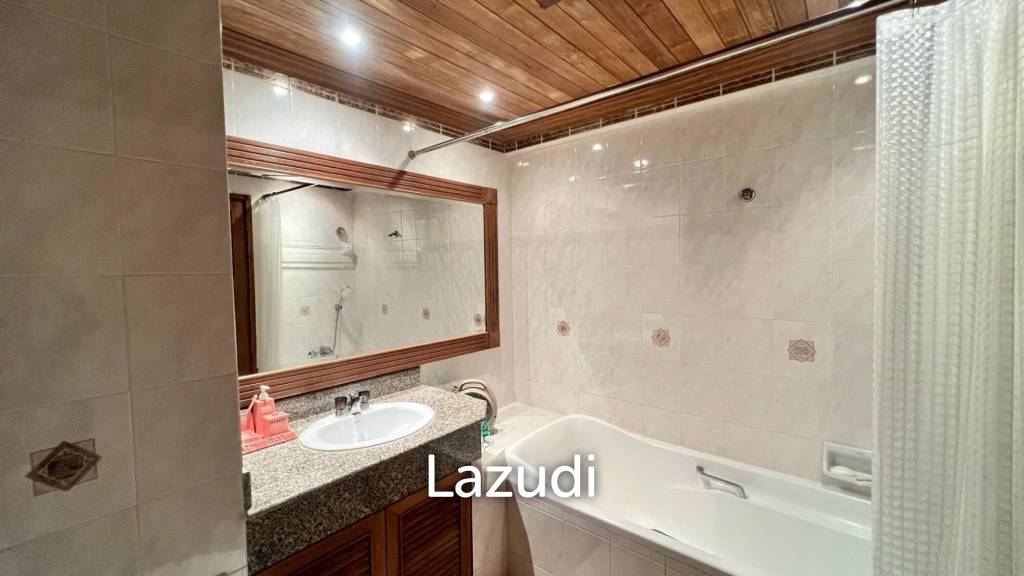 รูป 78 sqm 2 Bedroom Condo on 9th Floor at Sukhumvit Park Khlong Toei - รูปที่ 29/33