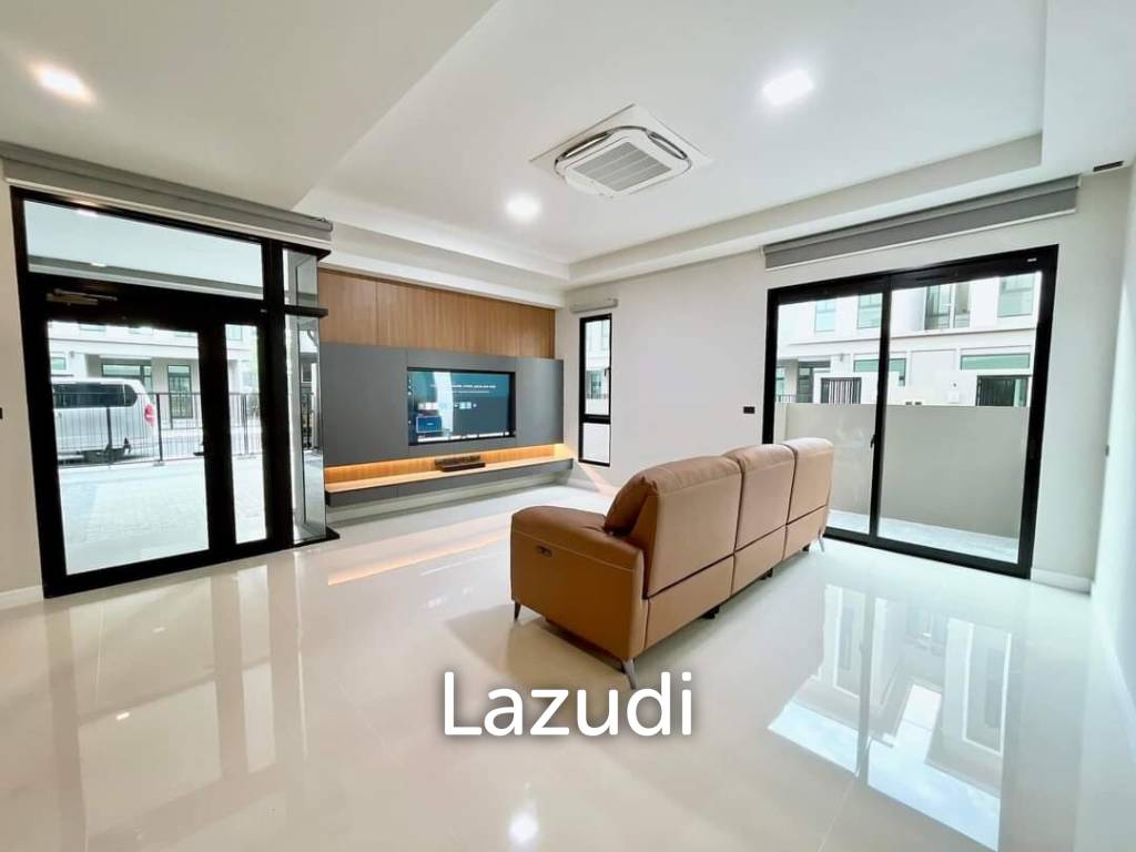picture Luxury Home Office for rent in Ratchayotin - 10/15