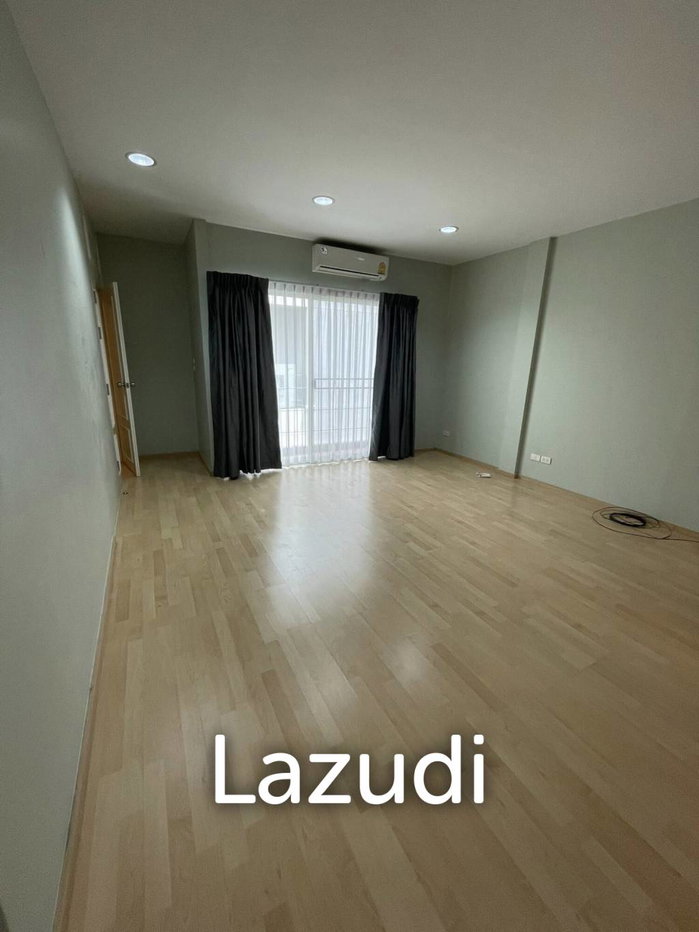 picture 2 Bed 3 Bath 200 SQ.M Noble Cube Pattanakarn - 10/15