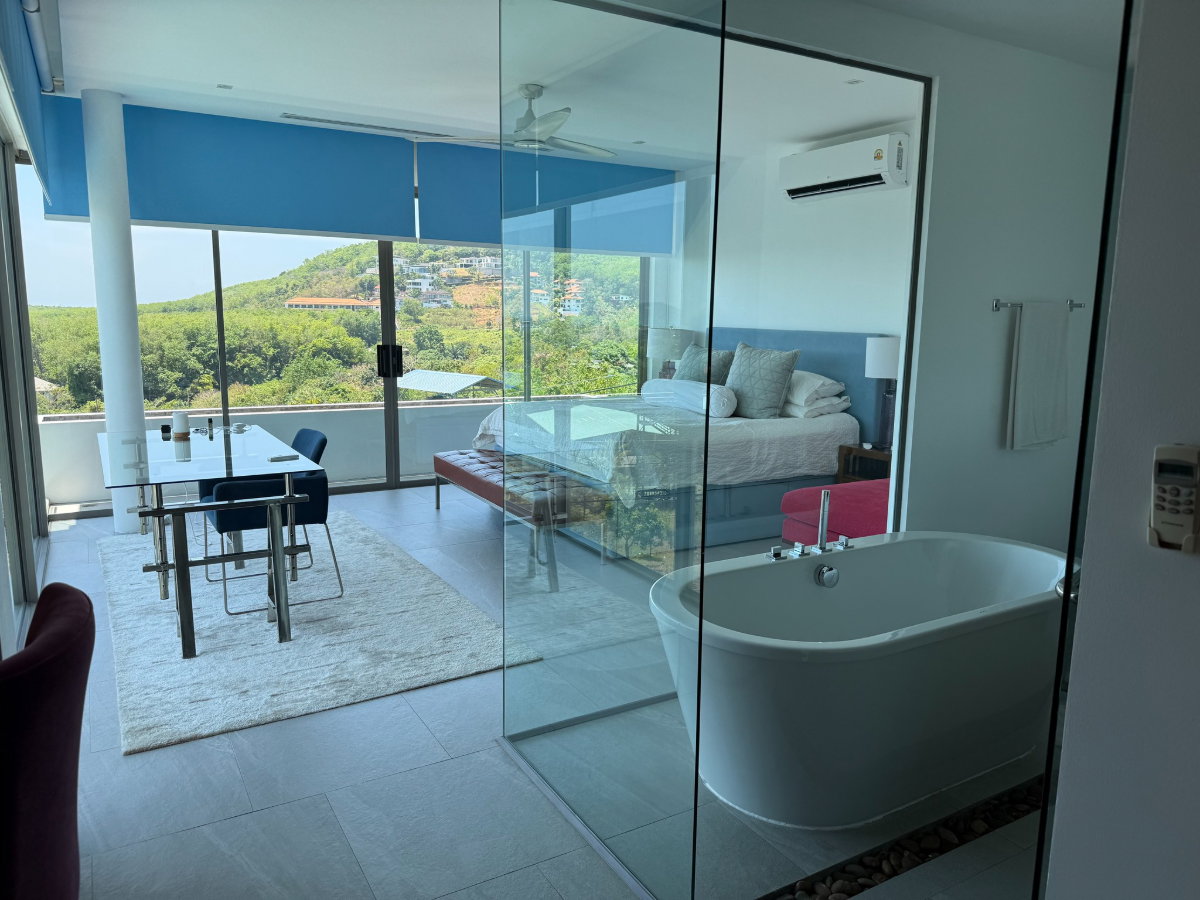 รูป `วิลล่าวิวทะเลราไวย์ 4 ห้องนอน ให้เช่า` - รูปที่ 13/28