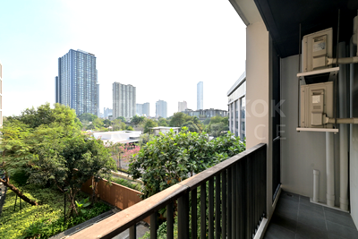 Condos for sale : Ready-to-move-in, Prime Location Condo Hasu Haus Sukhumvit77