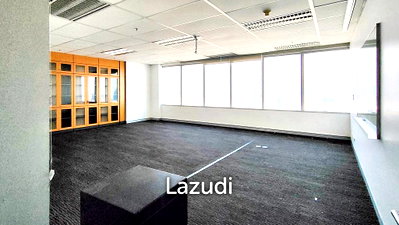 เช่าสำนักงาน วิทยาลัยอาชีวศึกษาเอี่ยมละออ : Office space for rent at CRC Tower