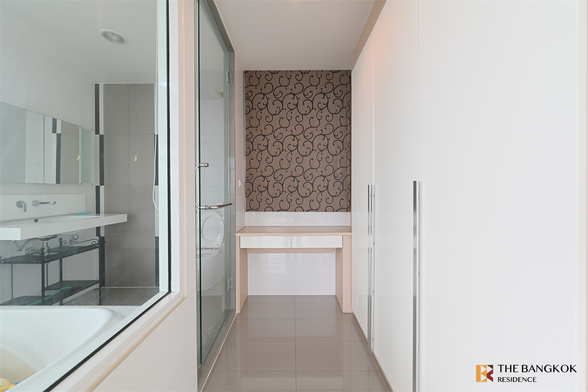 picture RHYTHM Ratchada near MRT Ratchadaphisek Station Start your comfort here - 5/10