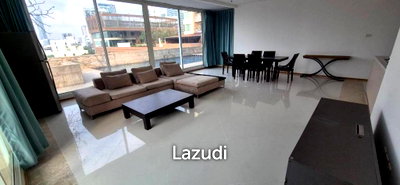 คอนโดให้เช่า : 3 Bed 4 Bath 370 SQ.M The Empire Place