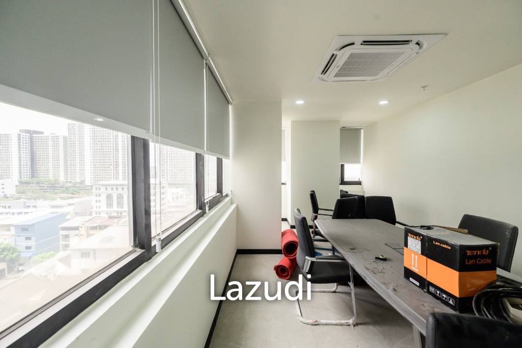 picture Premium Fully Furnished Office in Huai Khwang - 20/21