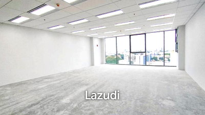 เช่าสำนักงาน ม.กรุงเทพ กล้วยน้ำไท : Office for rent at Sukhumvit hills
