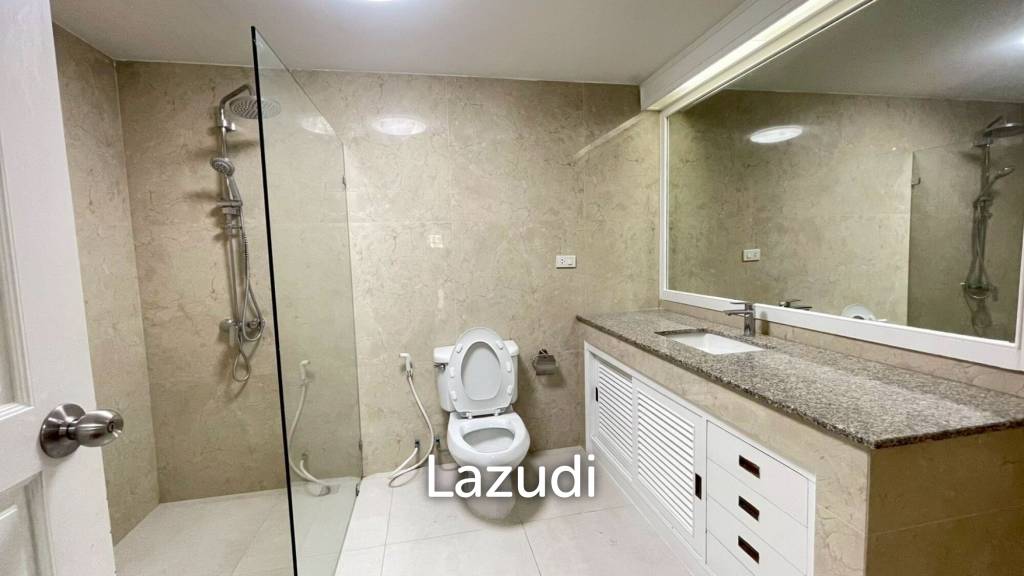 รูป 250 sqm 3 Bed Condo on 9th Floor at Vanicha Park Langsuan Lumpini Bangkok - รูปที่ 10/13