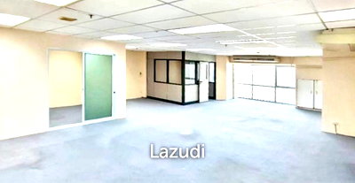 Office for rent วิทยาลัยพิบูลประชาสรรค์แผนกประถม : 6 Bathrooms 117 SQ.M Office at Sukhumvit Suites
