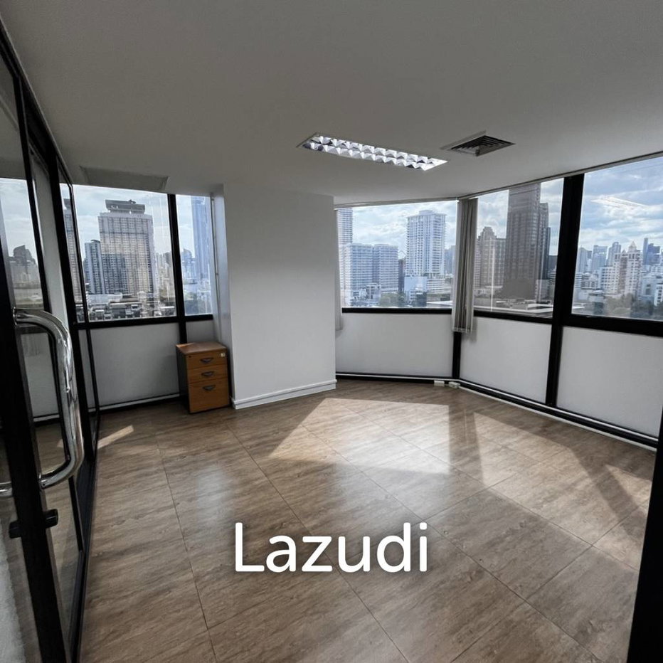 picture Modern Furnished Office Space in Khlong Tan Nuea Bangkok - 15/28