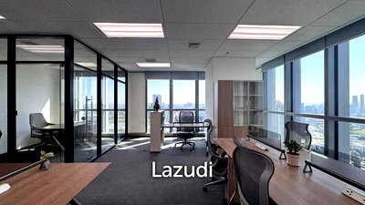 Office for rent University of the Thai Chamber of Commerce : 72 sqm modern office for rent in Huai Khwang Bangkok with city skyline view