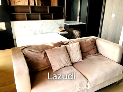 Condos for rent : 34 sqm 1 Bed high floor condo Ashton Chula-Silom