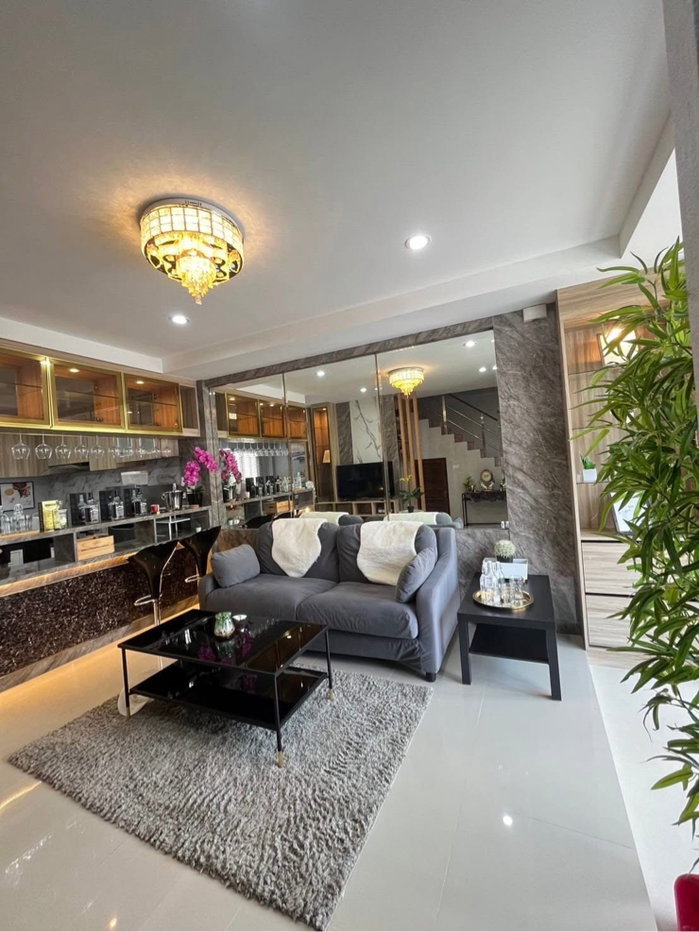 รูป      บ้านสวยสไตล์โมเดิร์น พร้อมอยู่ ฟังก์ชันครบ  - รูปที่ 11/22