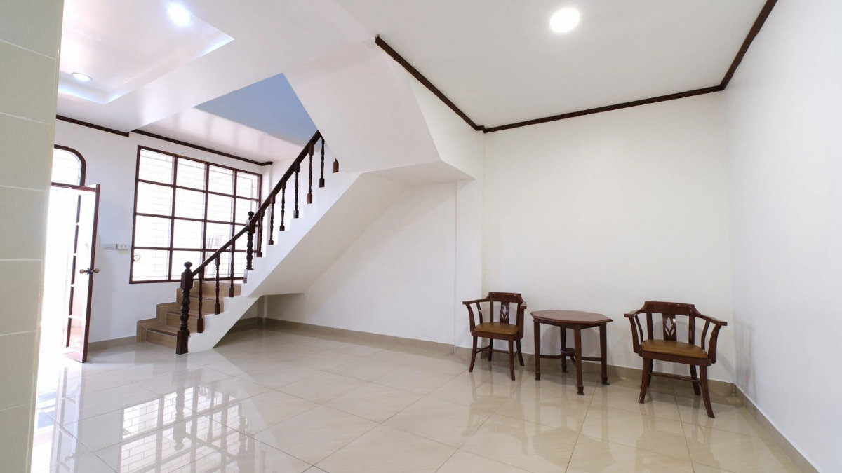 รูป 🏡✨ ให้เช่า ทาวน์เฮ้าส์ 3 ชั้น ทำเลสุขุมวิท 44/2 3 ห้องนอน 3 ห้องน้ำ ใกล้ BTS พระโขนง เพียง 200 เมตร 🏢จดทะเบียนบริษัทได้ 🐶รับสัตว์เลี้ยงพันธุ์เล็ก - รูปที่ 5/16