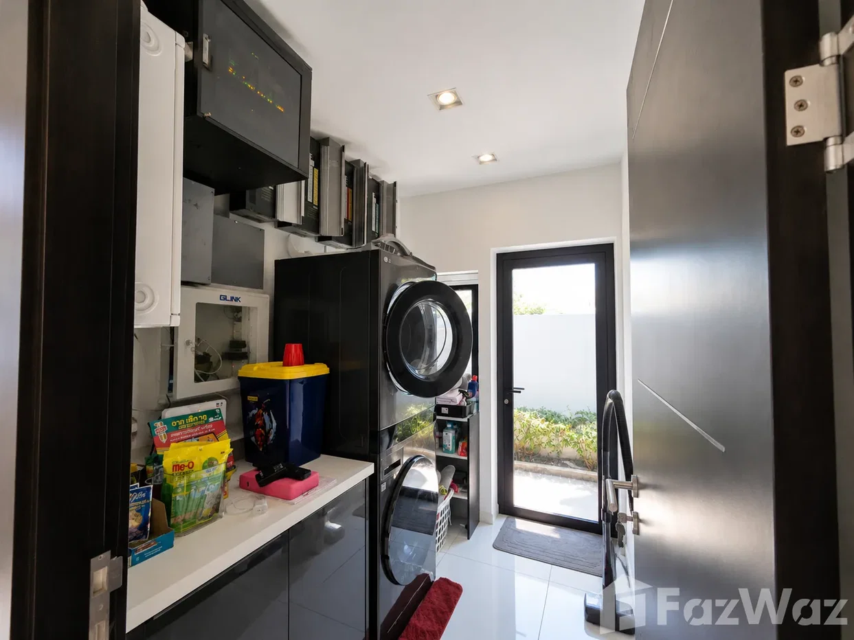 picture Luxury 8BR Pool Villa with Underground Bar & See-Through Poo 6262593 - 33/35