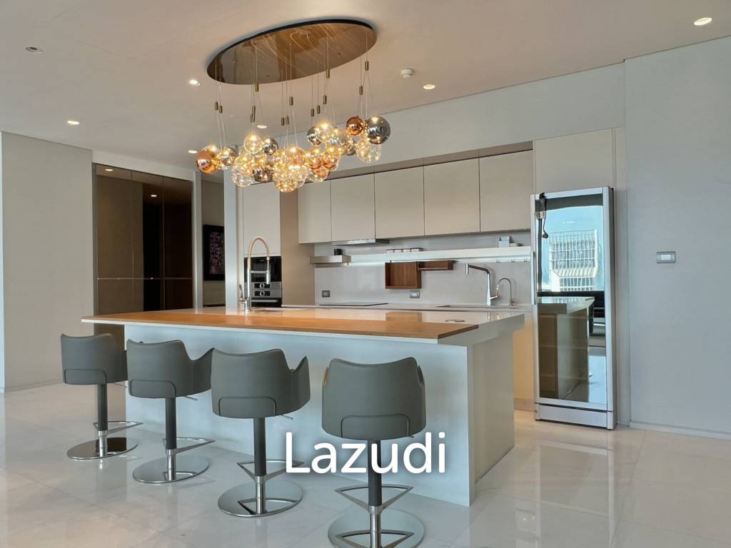 picture Spacious 4-Bedroom Condo with Panoramic City Views for Sale in Lumpini - 6/17
