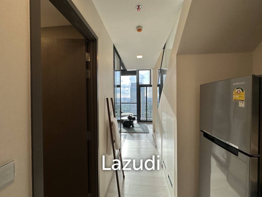 รูป Stunning 1-Bedroom Loft Condo at The Privacy Jatujak - รูปที่ 9/18