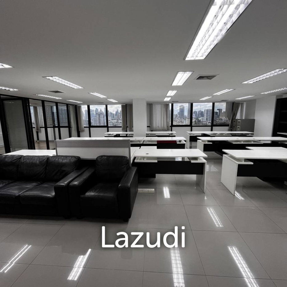 picture Modern Furnished Office Space in Khlong Tan Nuea Bangkok - 18/28