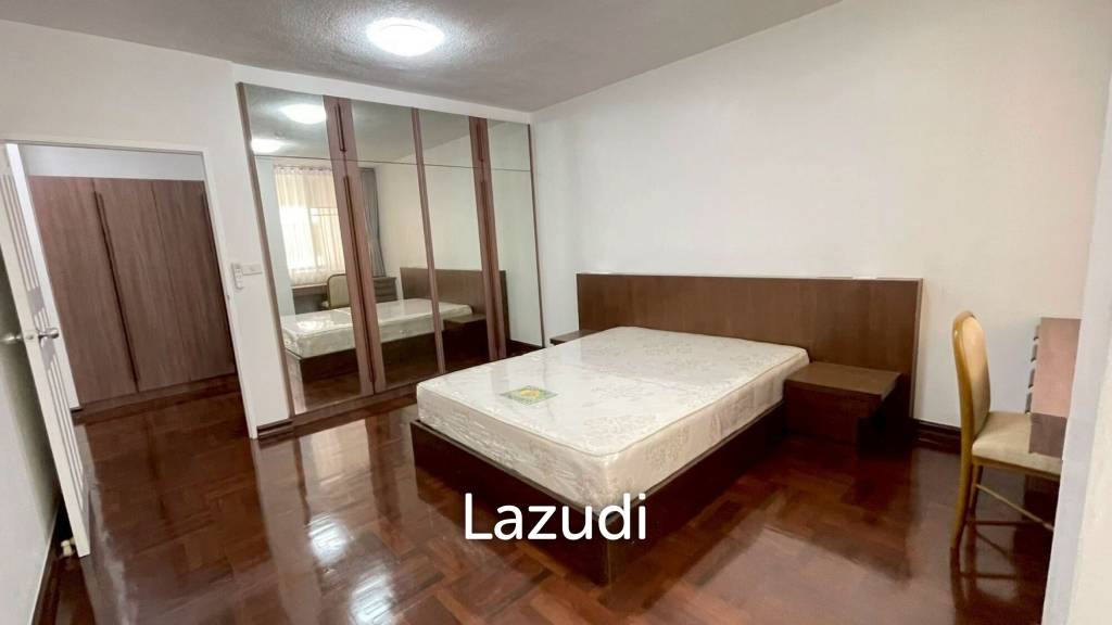รูป 250 sqm 3 Bed Condo on 9th Floor at Vanicha Park Langsuan Lumpini Bangkok - รูปที่ 7/13