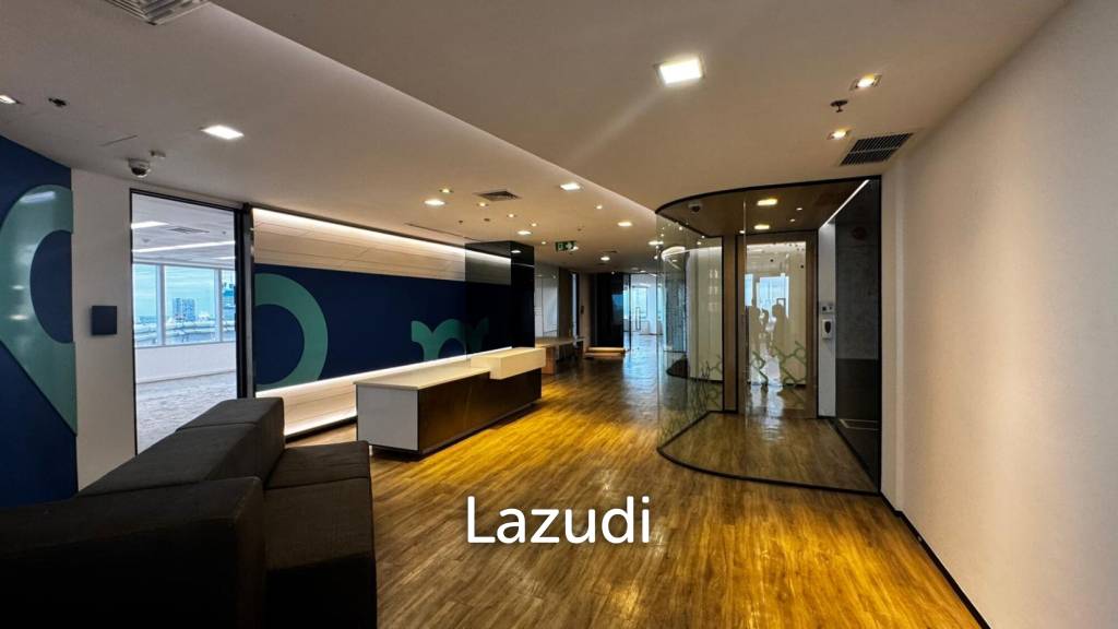 picture Spacious Office at All Seasons Place Bangkok - 10/20