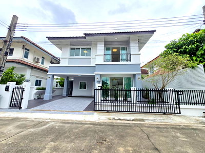 บ้านเดี่ยว ตะวันนา : บ้านเดี่ยว ตกแต่งใหม่ สวยงาม ทำเลดี  ม.วาสินีแกรนด์โฮม ลาดพร้าว 101 แยก 42 บางกะปิ ใกล้รถไฟฟ้า