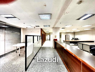 Office for rent Surawong Road : Office for rent in Bang Rak