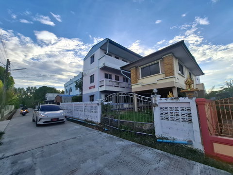 SC-B10220|เหมาะสำหรับใช้ประโยชน์พักอาศัย ธุรกิจหอพัก/ห้องเช่า อพาร์ทเม้นท์/หอพัก 3 ชั้น เมืองอุทัยธานี อ.เมืองอุทัยธานี ⚡ราคาถูก! 3,660,000 บาท⚡