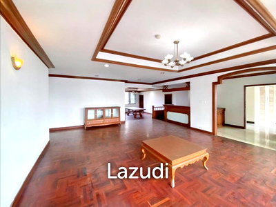 คอนโดให้เช่า : 3 Bed 4 Bath 320 SQ.M at Charan Tower
