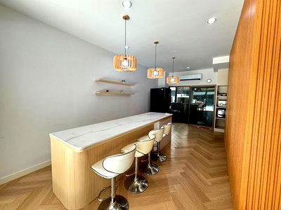 Townhouses for rent Suwannaphum International Airport : 🏡 TH160 | For Rent: 3-Story Townhome at Baan Klang Muang Rama 9-Krungthepkreetha | Fully Furnished & Ready to Move In!