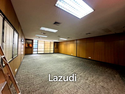 Office for rent Lumpini Park : 80 sqm high floor office at ITF Silom Palace Bang Rak Bangkok