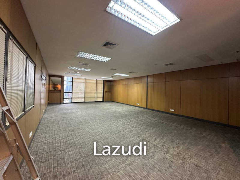 Office for rent : 80 sqm high floor office at ITF Silom Palace Bang Rak Bangkok