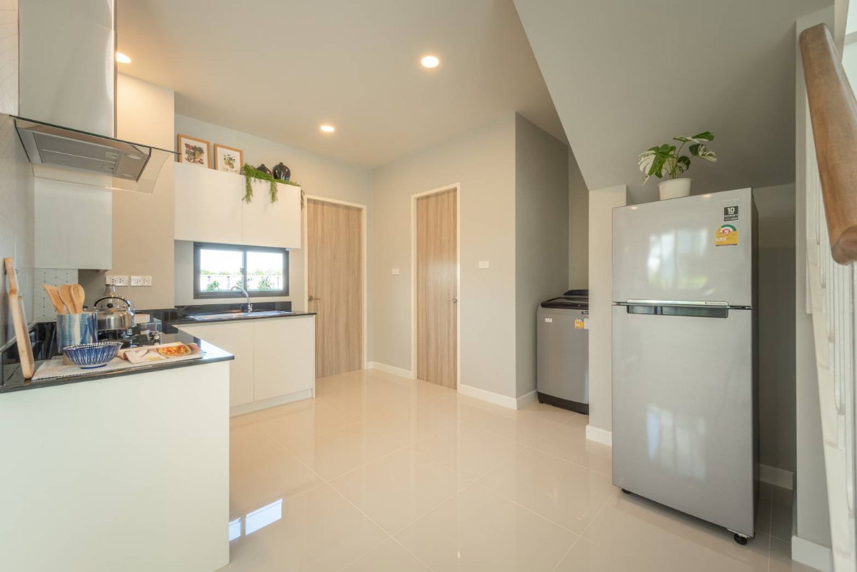 รูป P20 บ้านให้เช่า โซนหางดง เชียงใหม่  บ้านสวย เป็นส่วนตัว เหมาะสำหรับครอบครัวที่มองหาบ้านอยู่ระยะยาว  ใกล้โรงเรียนนานาชาติและเข้าเมืองง่าย - รูปที่ 9/10