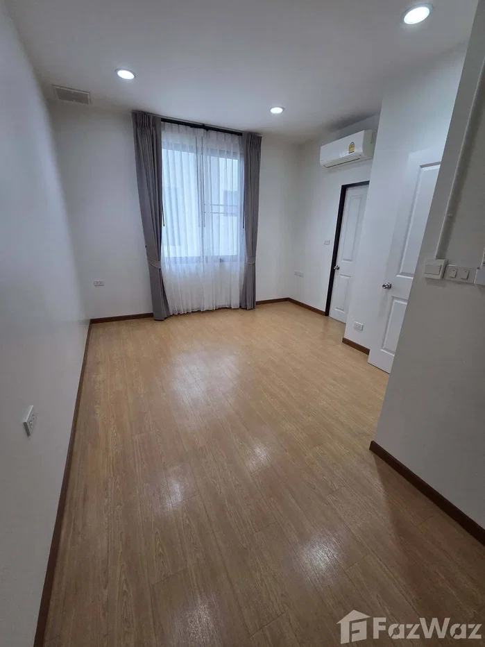 รูป บ้านเดี่ยวให้เช่า 4 ห้องนอน ใน บางจาก, กรุงเทพมหานคร 6262002 - รูปที่ 8/12