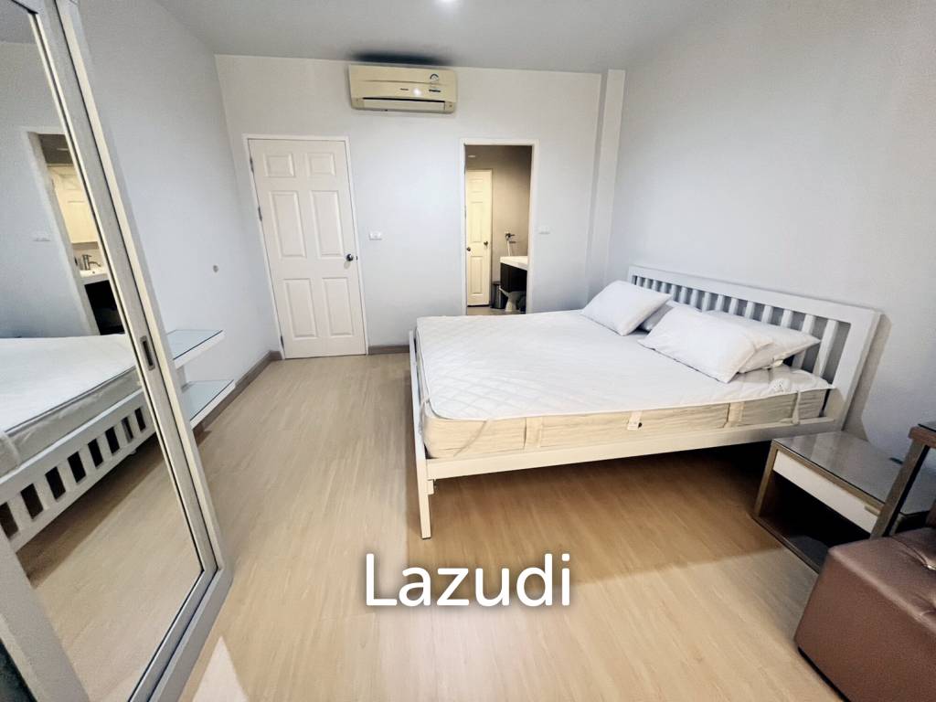 รูป 55 sqm 2 Bedroom Condo on 11th Floor in Huai Khwang Bangkok - รูปที่ 5/10