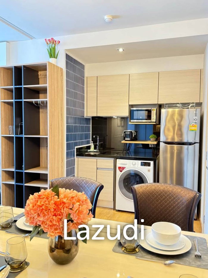 รูป 60 sqm modern 1 bedroom condo on 16th floor in Khlong Toei Bangkok - รูปที่ 3/12