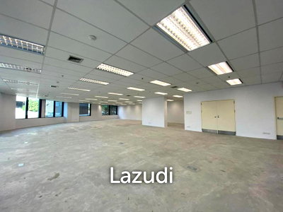 Office for rent Lumpini Park : Prime Location Office Space for rent in Sukhumvit 24