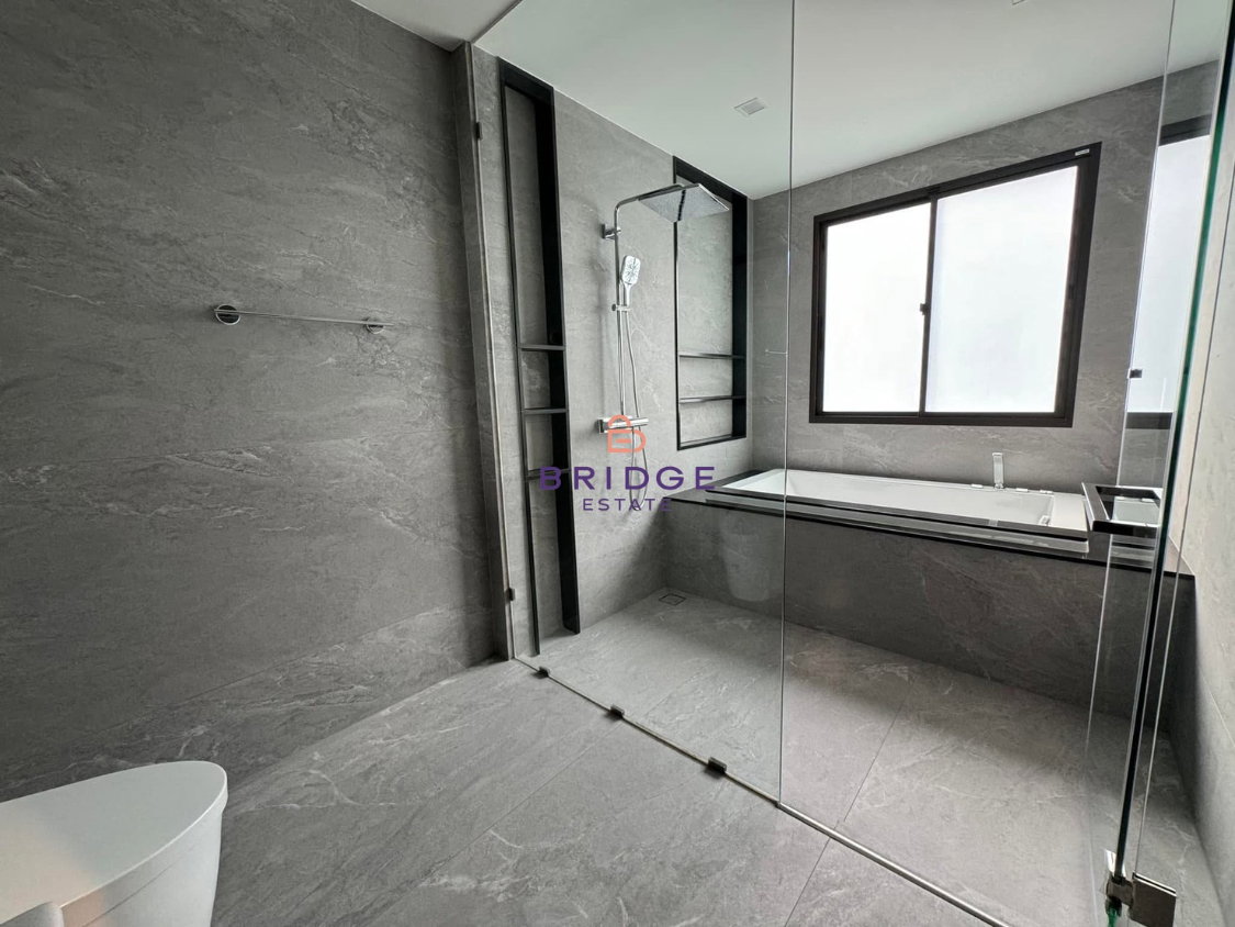 รูป Ultra Luxury คฤหาสน์ให้เช่า Grand Bangkok Boulevard ปิ่นเกล้า-กาญจนา 641 ตร.ม. ใกล้โรงเรียนนานาชาติชั้นนำ [400k/เดือน] - รูปที่ 9/17