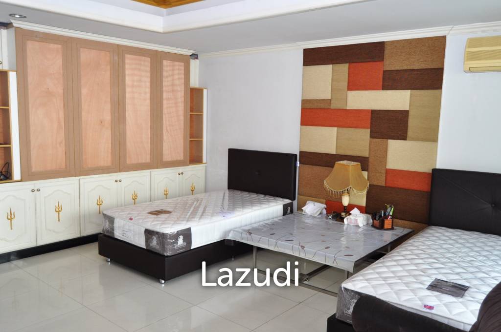 picture 4 Bed 3 Bath 350 SQ.M Oriental Towers - 17/25
