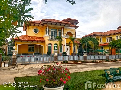 Houses for sale Bangkok : Elegant Corner House with Large Garden Area | Resort Style 6262723