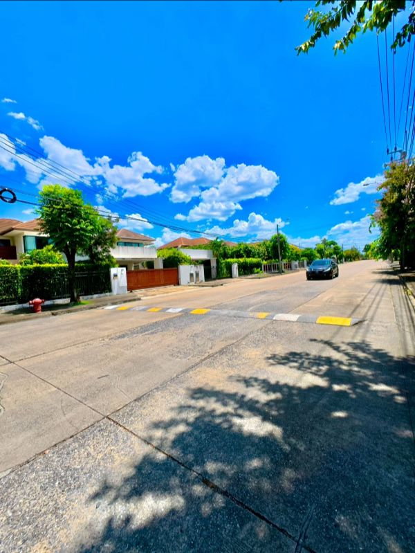 รูป 🏡 ขายบ้านเดี่ยวหัวมุม ทำเลทอง หมู่บ้านสัมมากร นิมิตรใหม่ - รูปที่ 2/13