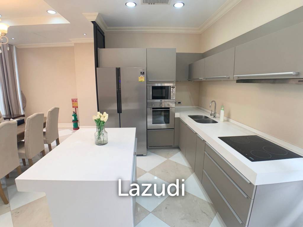 รูป 3 Bed 5 Bath 380 SQ.M.Townhouse with Pool 349 Residence - รูปที่ 8/24