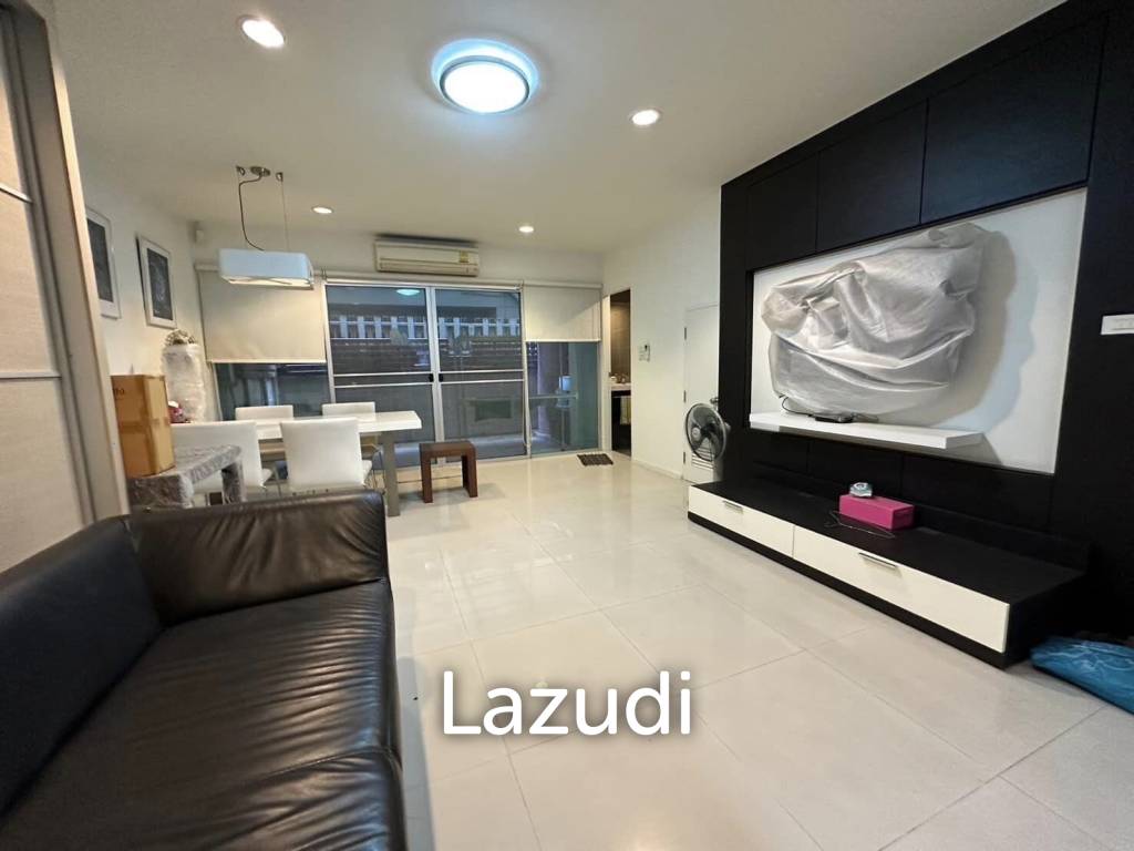 picture 3 Bed 3 Bath 186 SQ.M Noble Cube Pattanakarn - 2/6